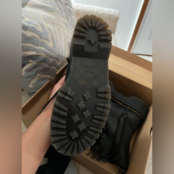 Dr. martens Jadon platforms - Picture 7 of 7
